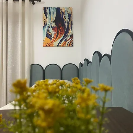 Center - Your Cosy Corner * 地拉那